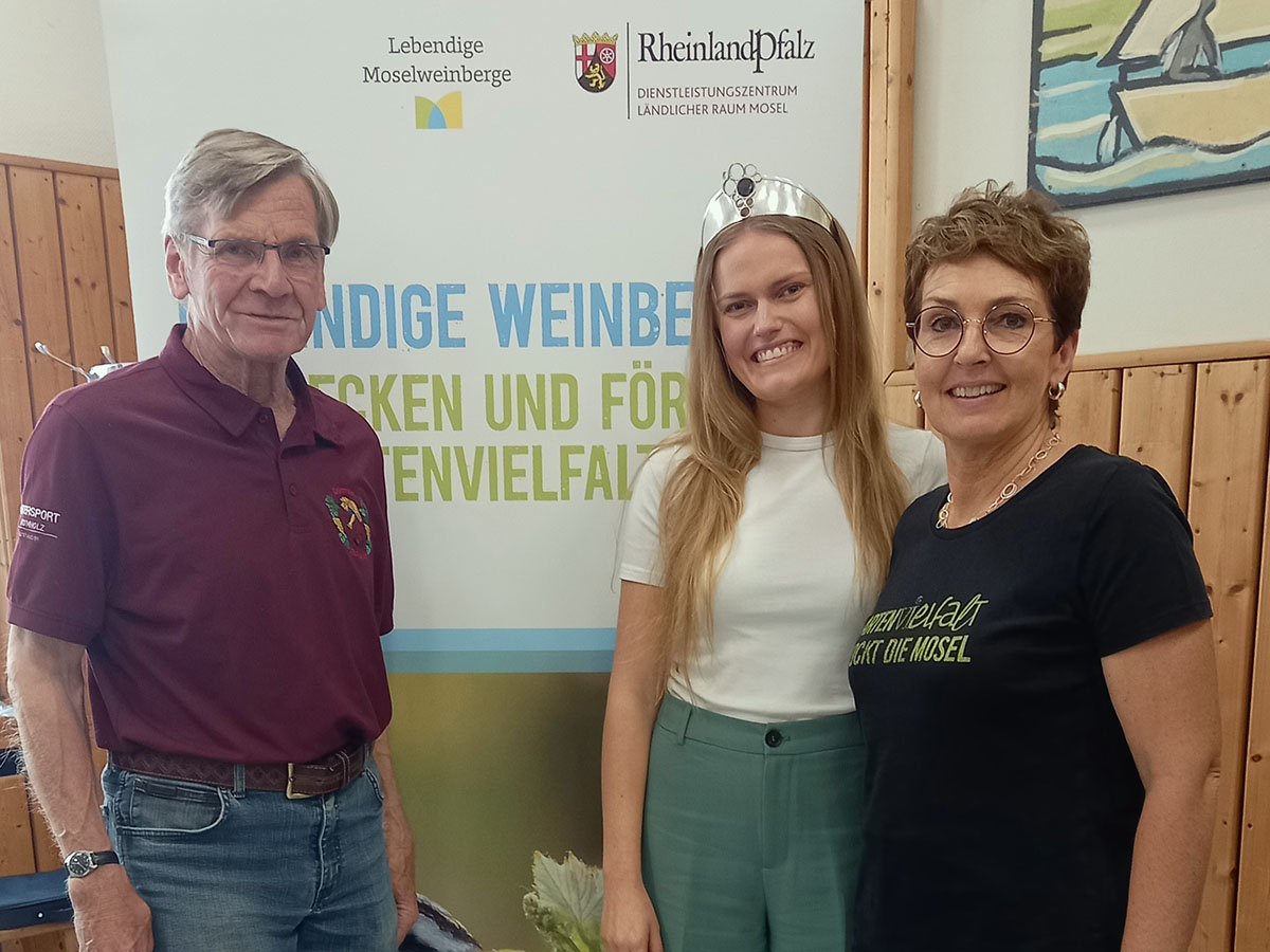 Die Moselweinkönigin wird am 29.Juni 2024 mit dabei sein!